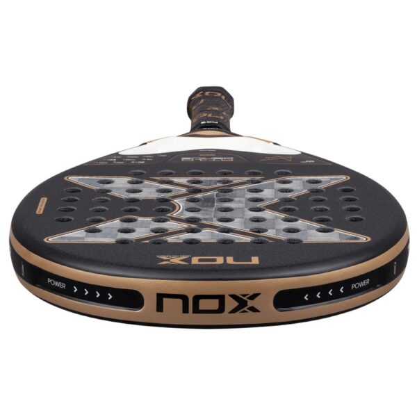 Ρακέτα Padel Nox AT10 Luxury Genius 18K Alum 2026 by Agustín Tapia